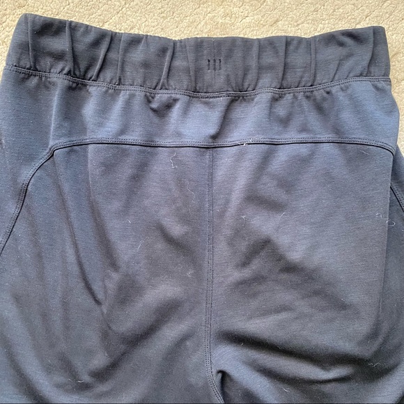 LULULEMON men’s black Connector 9” athletic shorts M - Picture 12 of 14